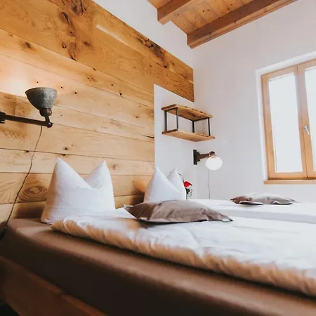 Ferienhaus Luxus-chalet Am Fluss